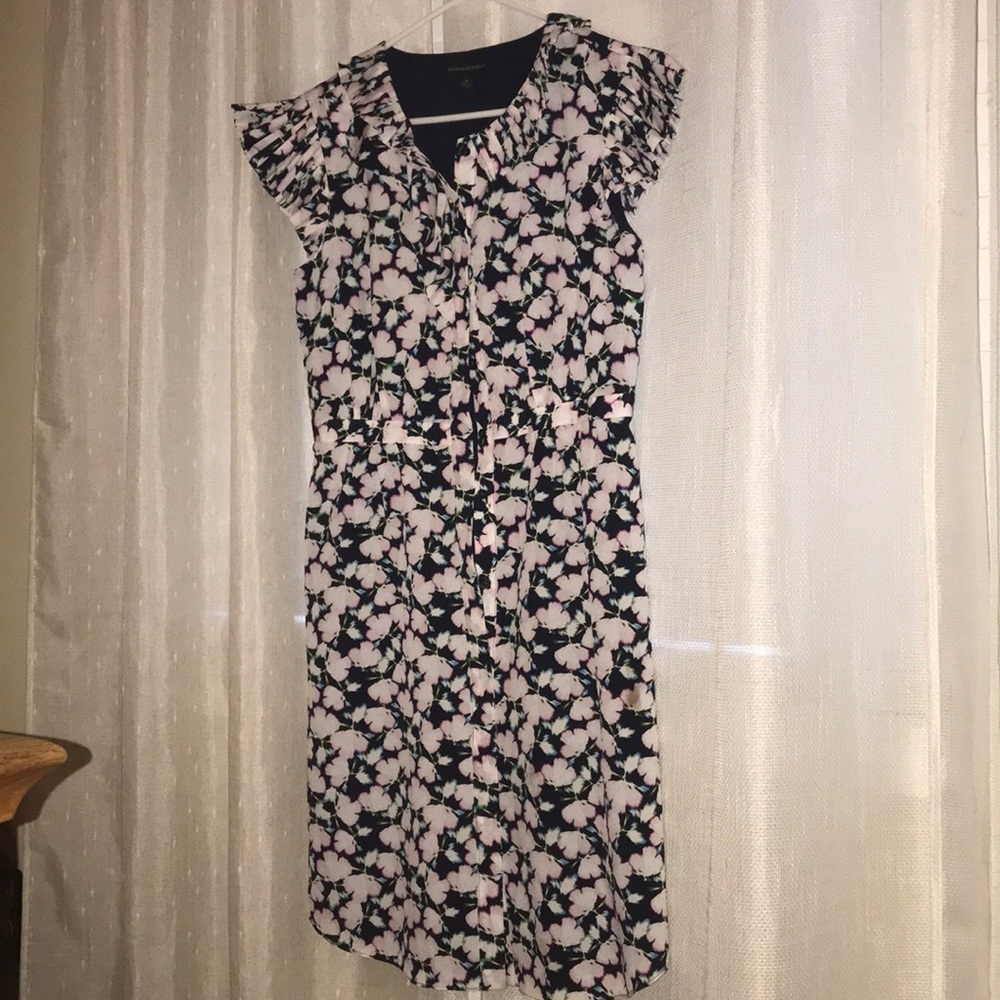 Banana republic woman’s floral dress
